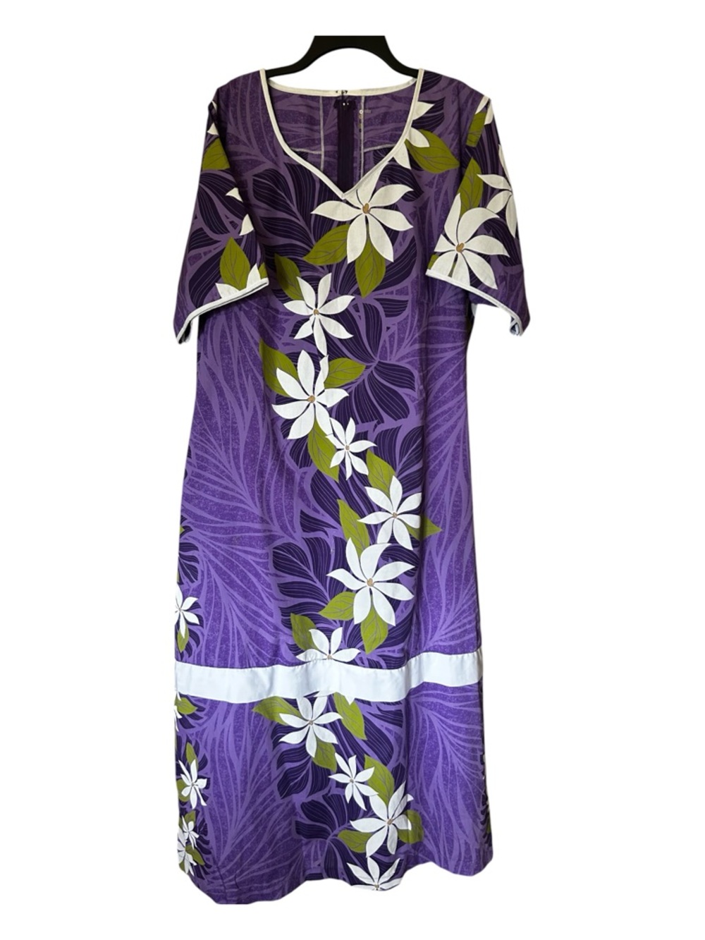 Vintage TRENDTEX 60’s 70’s Purple Floral Tropical Fabric Hawaiian MuMu Dress